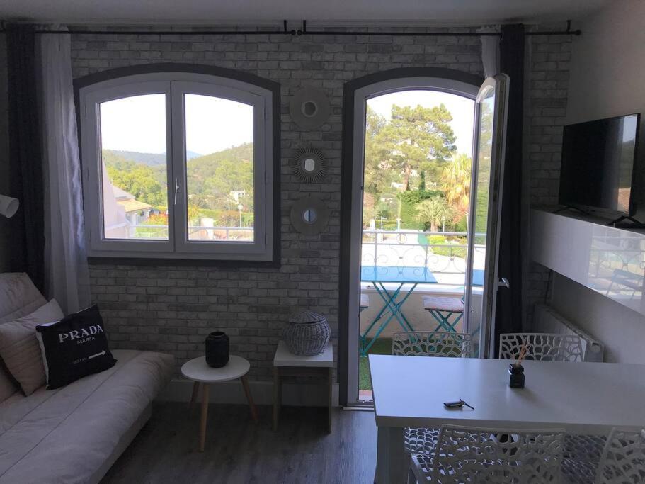 Les Issambres Superbe Studio Avec Terrasse Roquebrune-sur Argens Exterior foto
